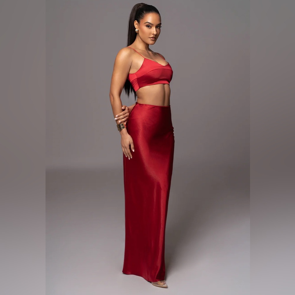 Red 2-piece skirt set